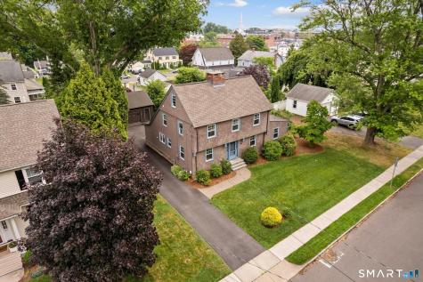 16 Clifton Avenue West Hartford CT 06107