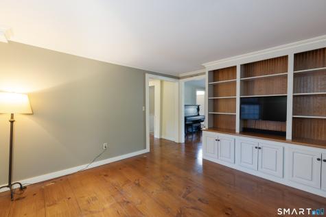 321 Boston Street Guilford CT 06437
