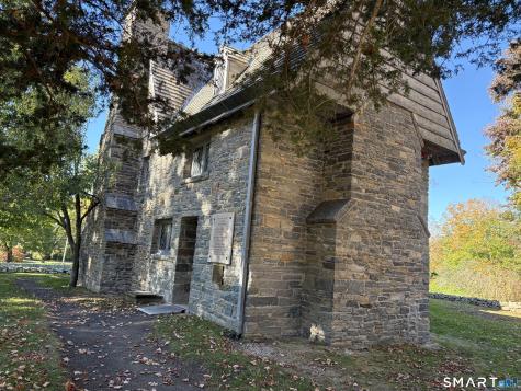 321 Boston Street Guilford CT 06437