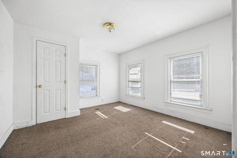 113 Court Street West Haven CT 06516
