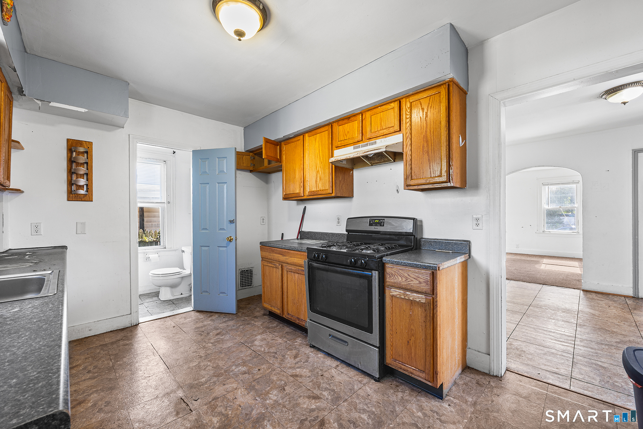 113 Court Street West Haven CT 06516