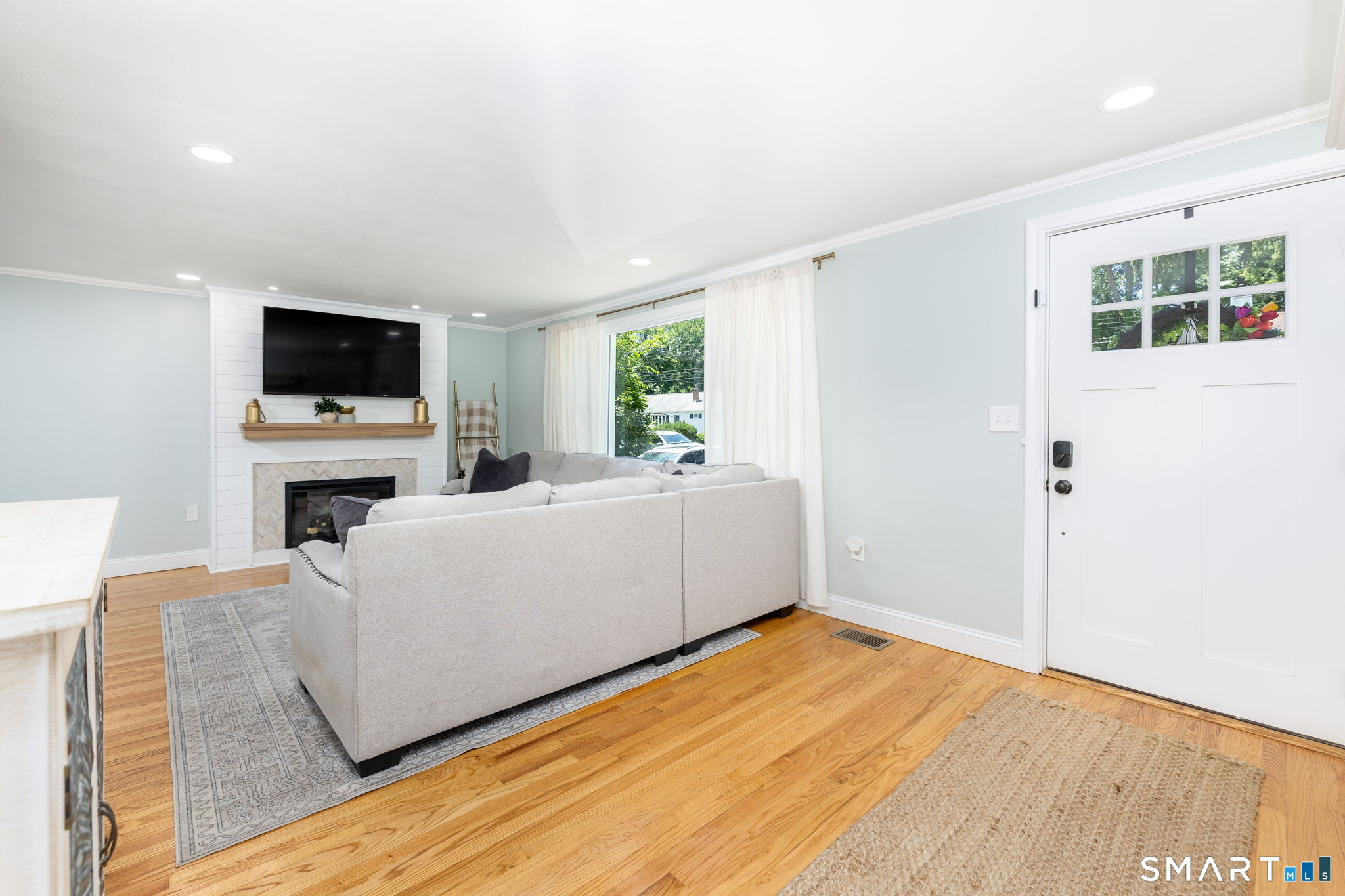 124 Grove Street Windsor CT 06095