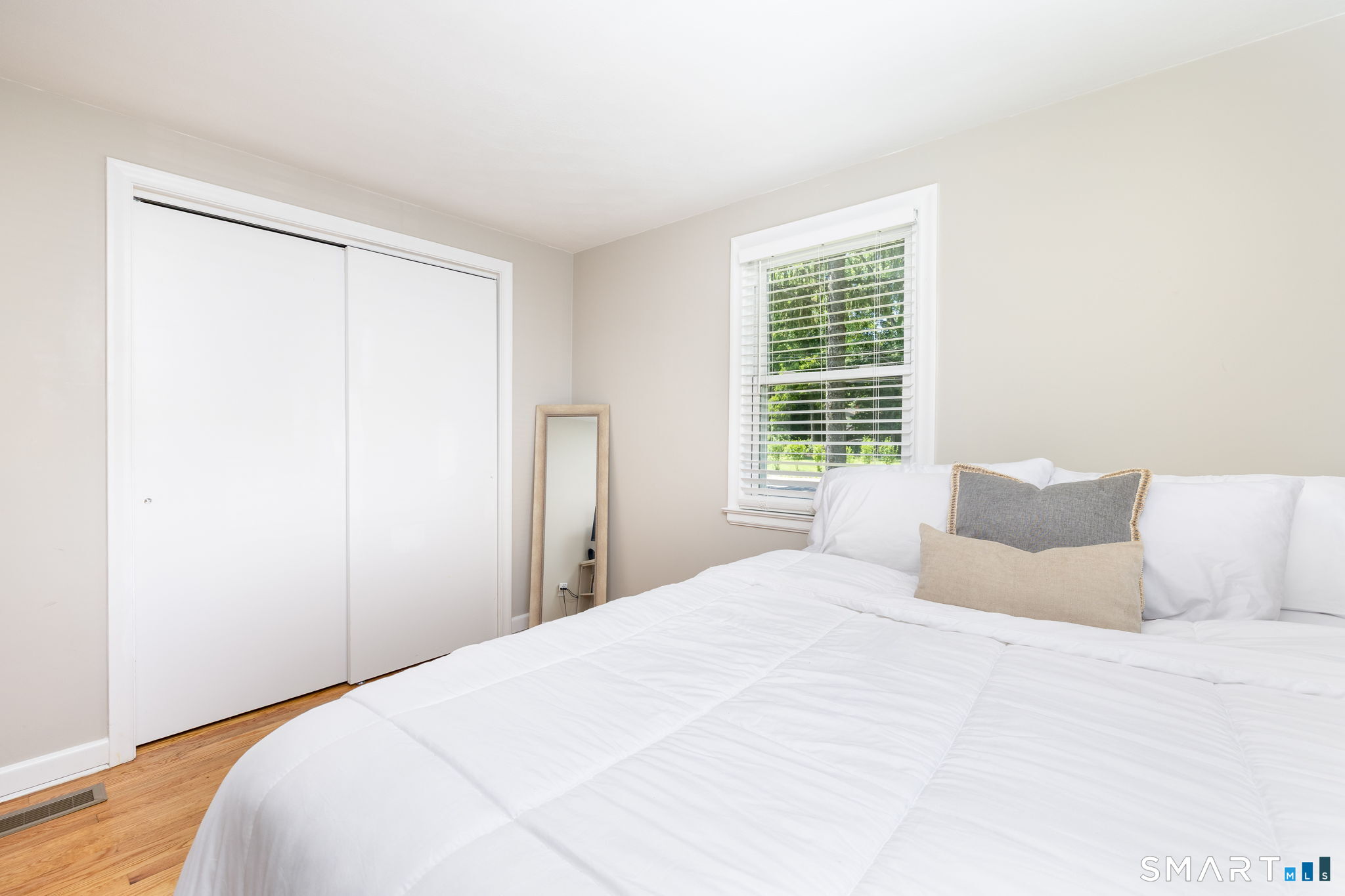 124 Grove Street Windsor CT 06095