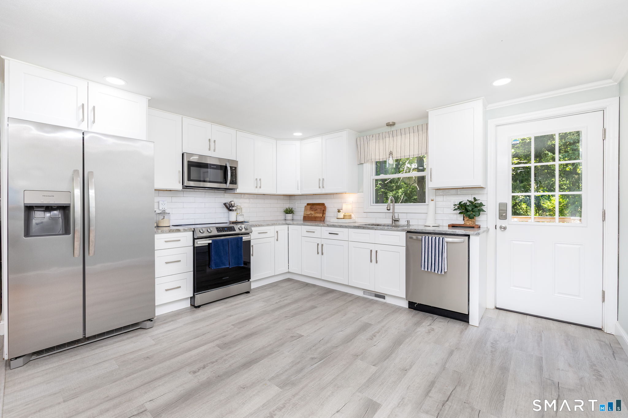 124 Grove Street Windsor CT 06095