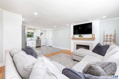 124 Grove Street Windsor CT 06095
