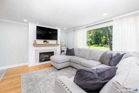 124 Grove Street Windsor CT 06095