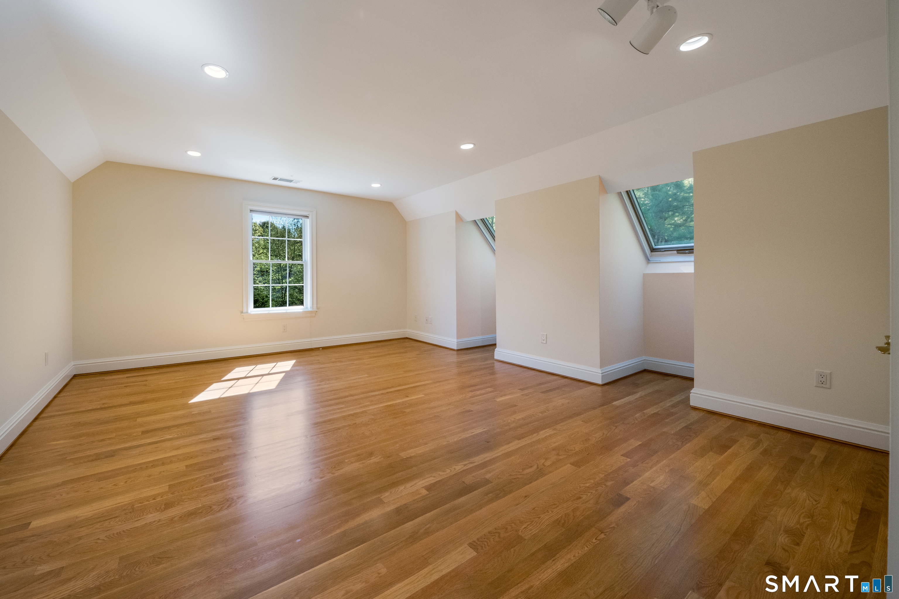 60 Oak Ridge Drive Avon CT 06001