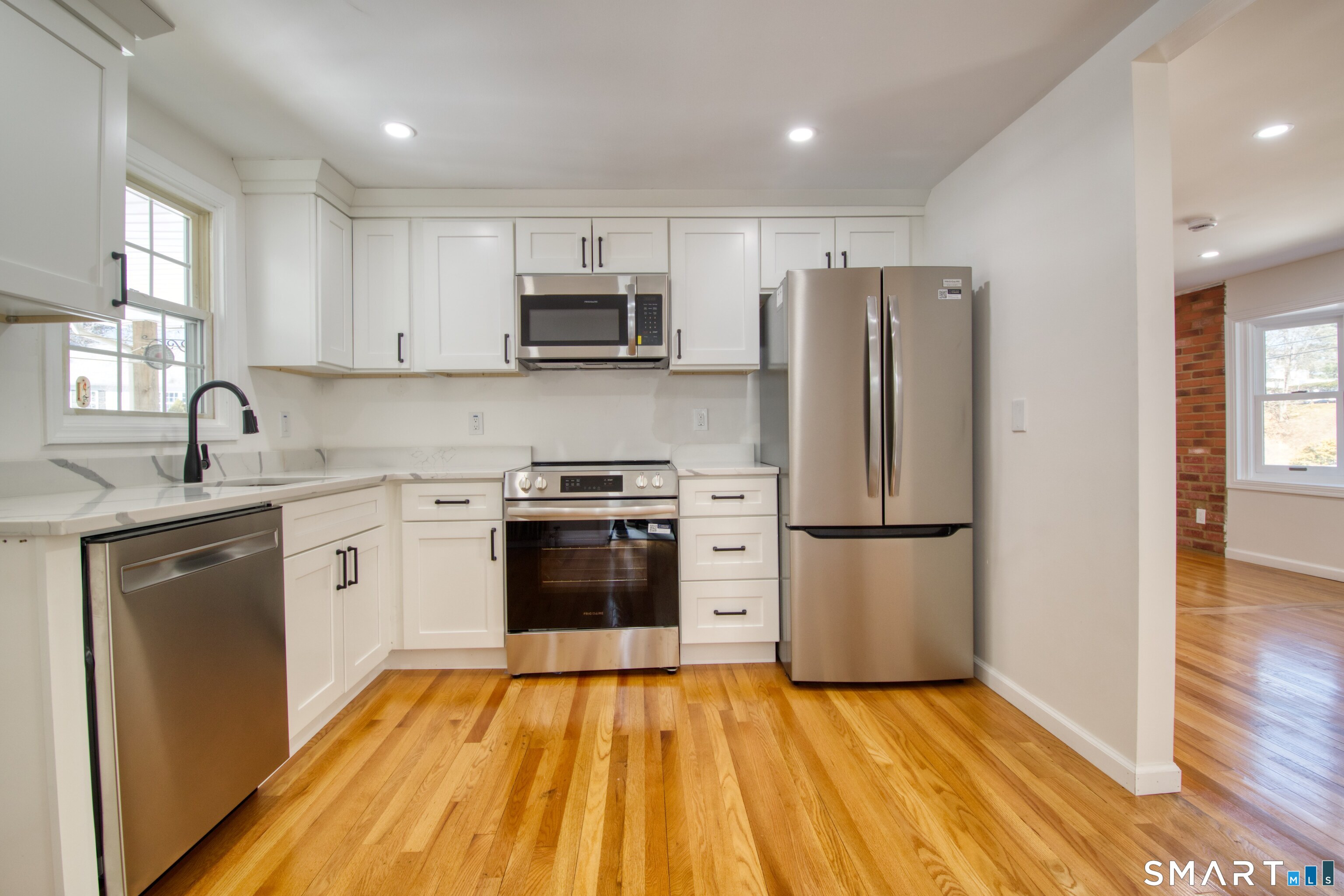 74 Dividend Road Rocky Hill CT 06067