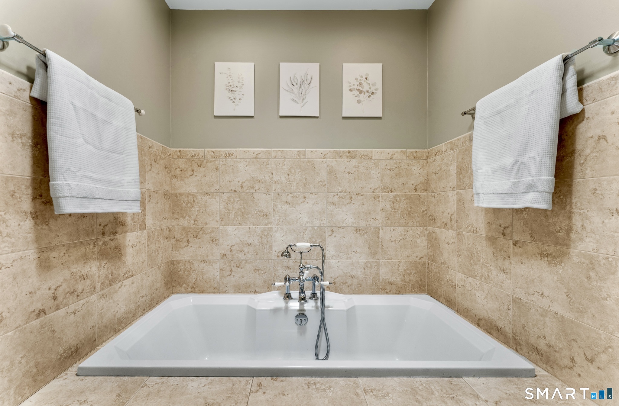 500 Thrall Avenue Suffield CT 06078