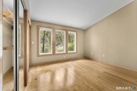 500 Thrall Avenue Suffield CT 06078