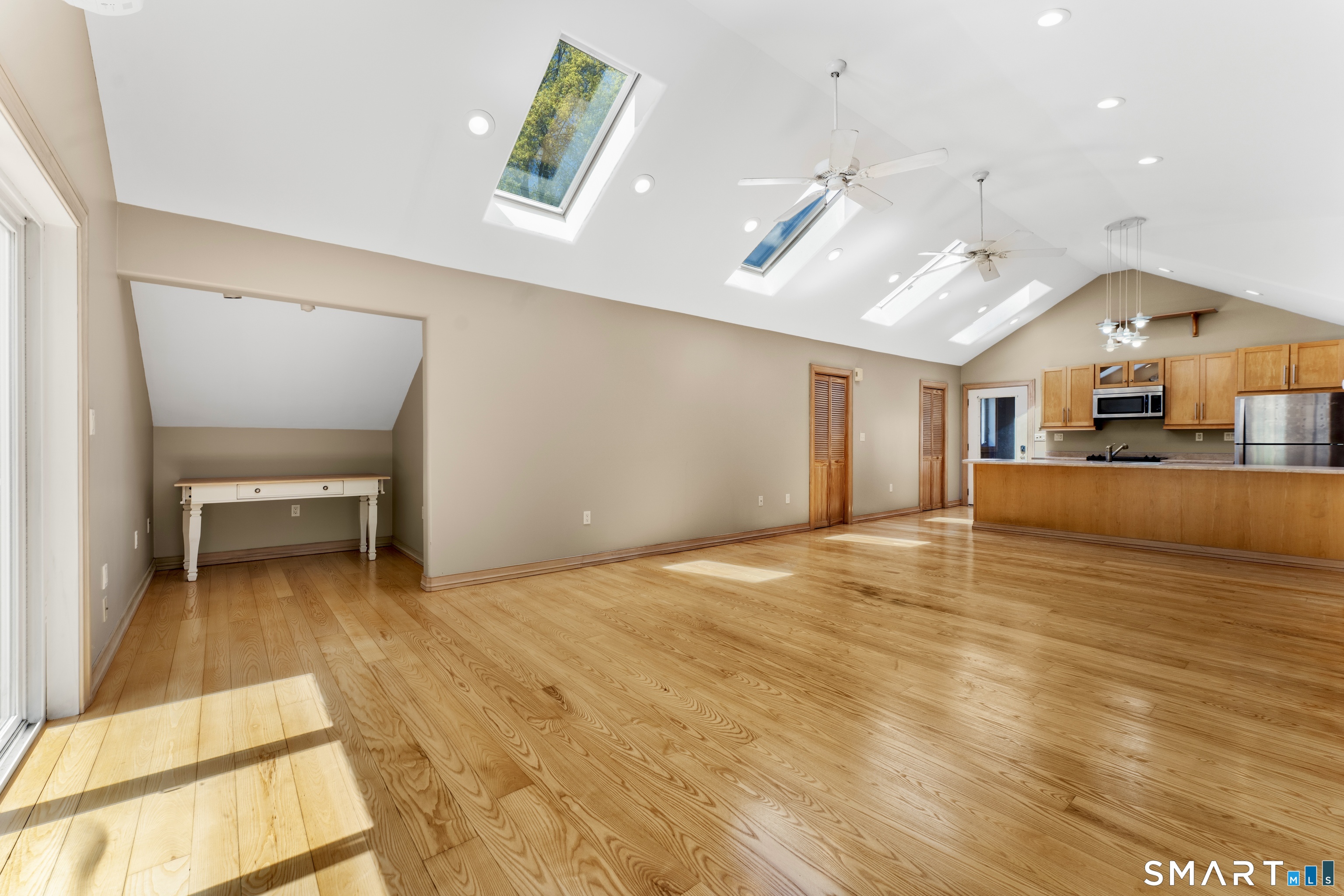 500 Thrall Avenue Suffield CT 06078