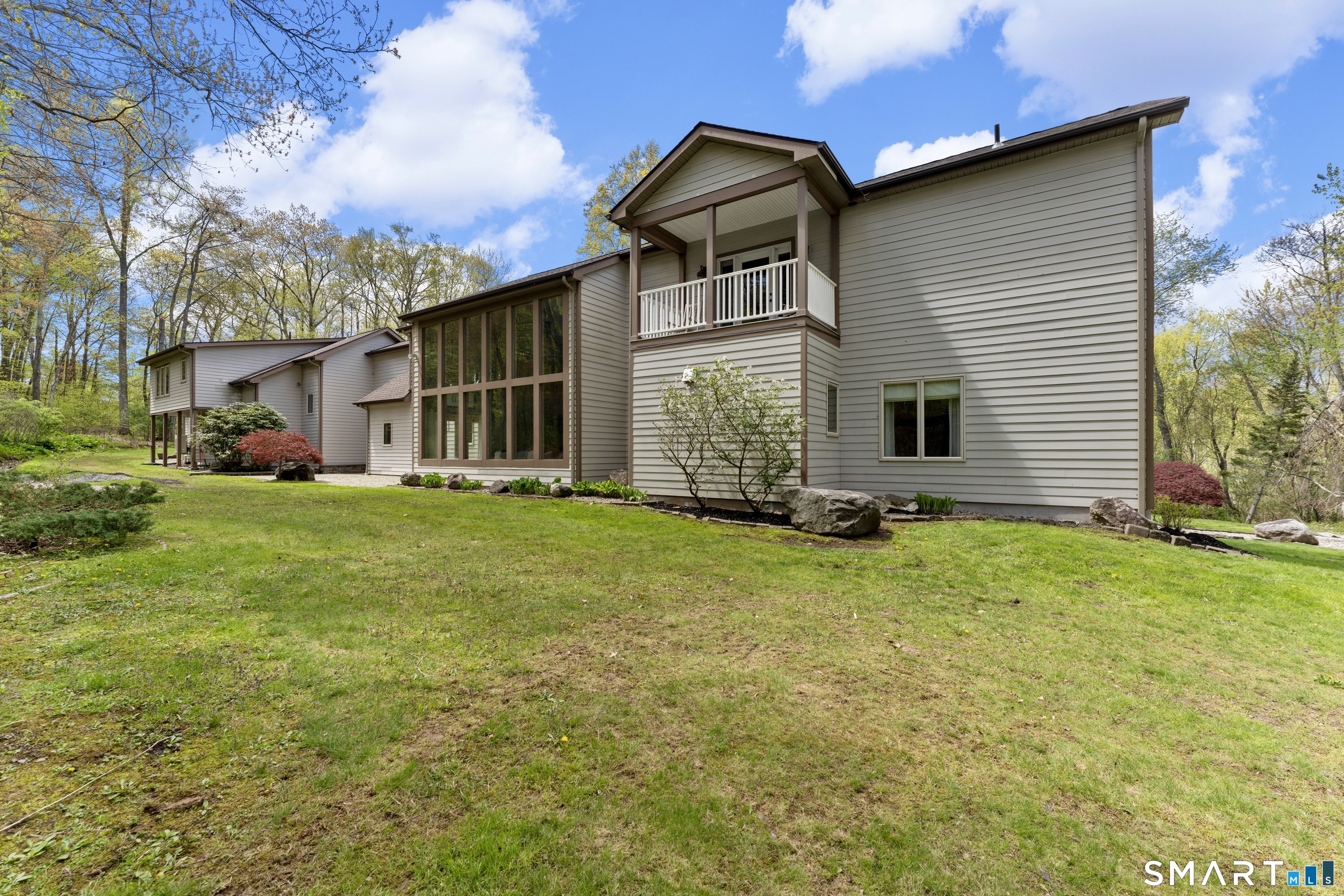 500 Thrall Avenue Suffield CT 06078