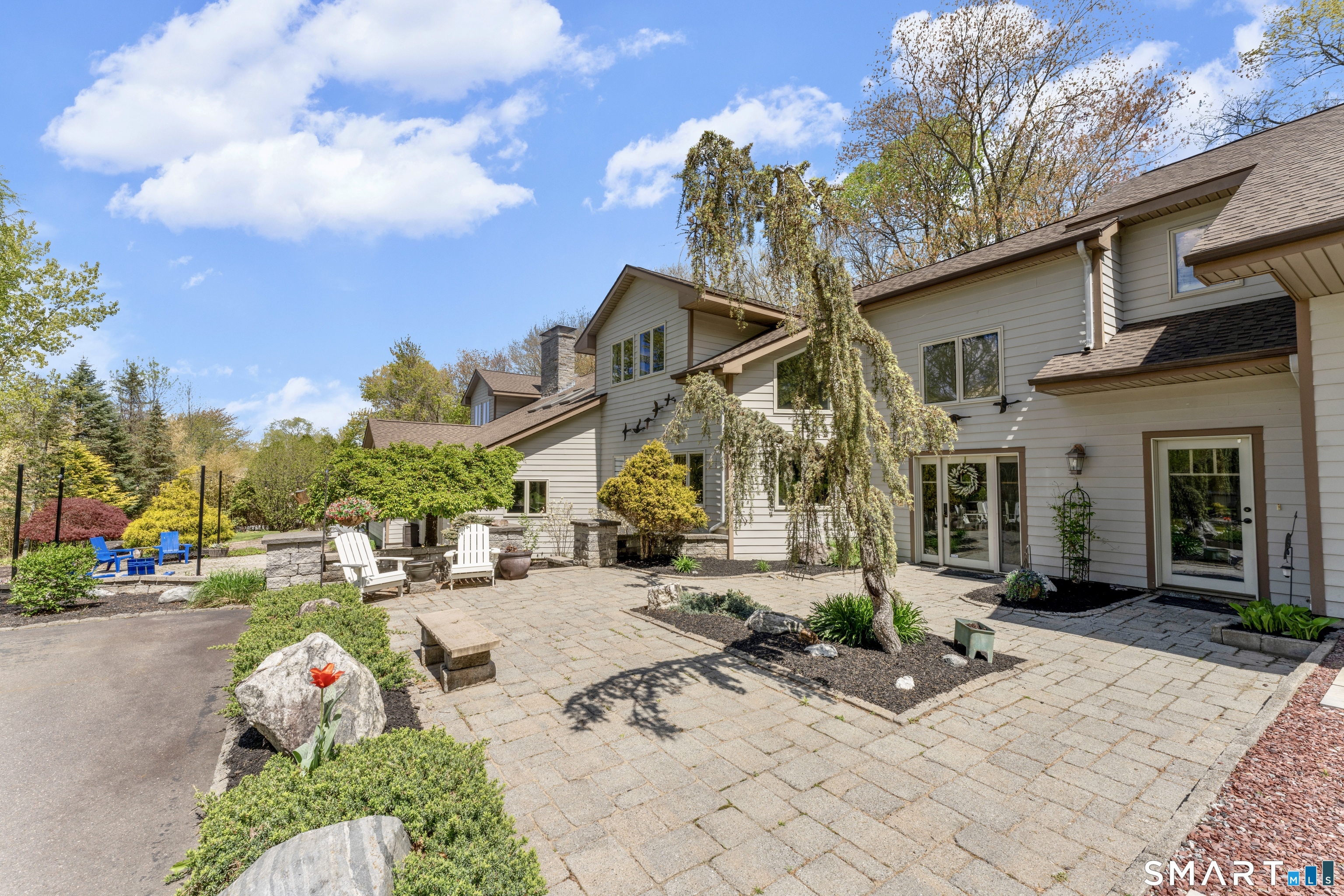 500 Thrall Avenue Suffield CT 06078