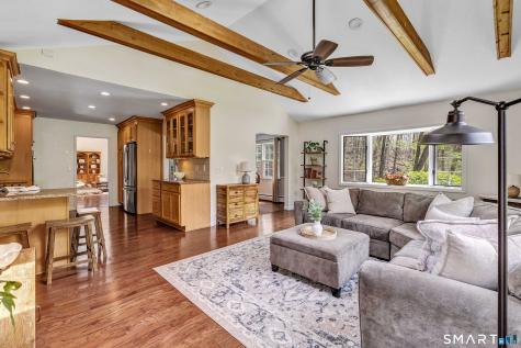 15 Rivergate Woods Wilton CT 06897