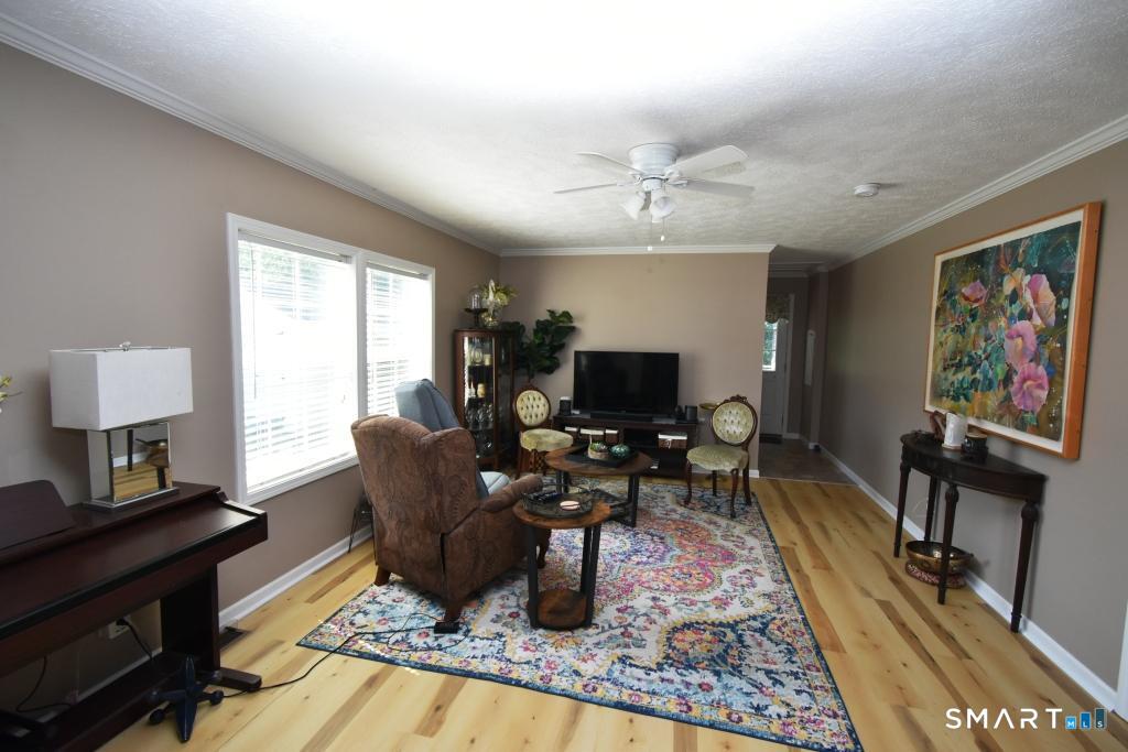 20 Oak Road Southington CT 06489