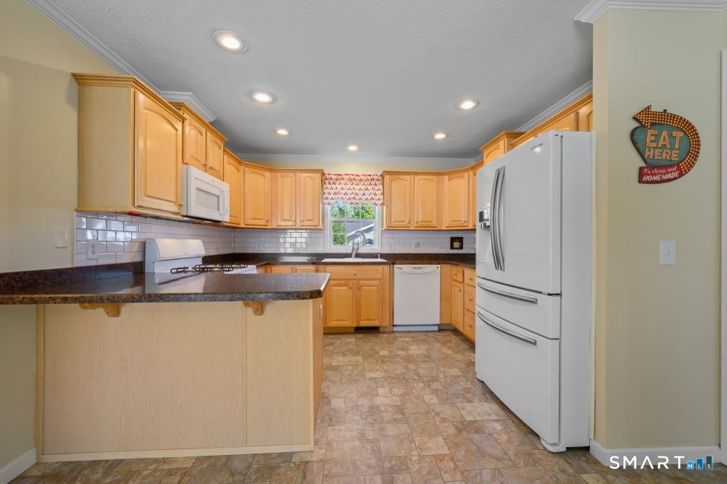 20 Oak Road Southington CT 06489