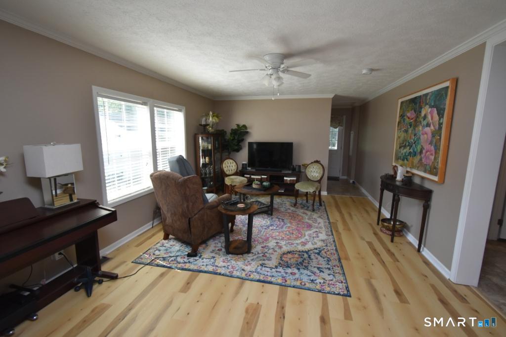 20 Oak Road Southington CT 06489