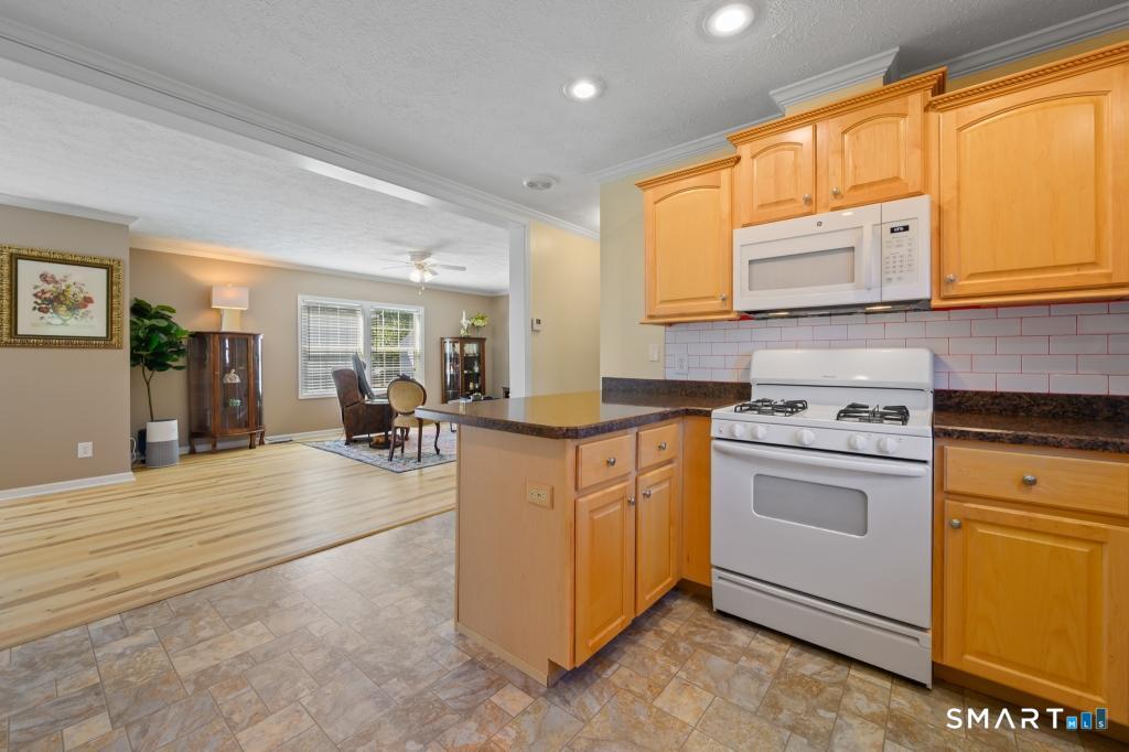 20 Oak Road Southington CT 06489