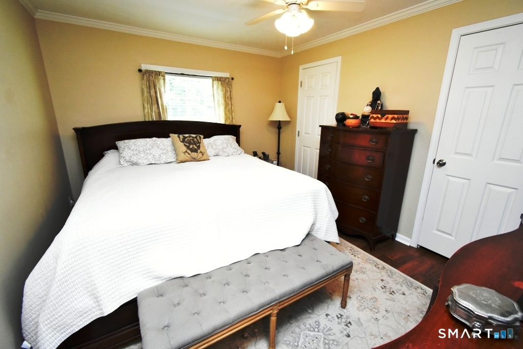 20 Oak Road Southington CT 06489