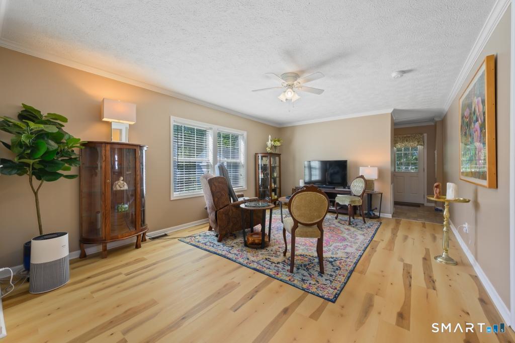20 Oak Road Southington CT 06489