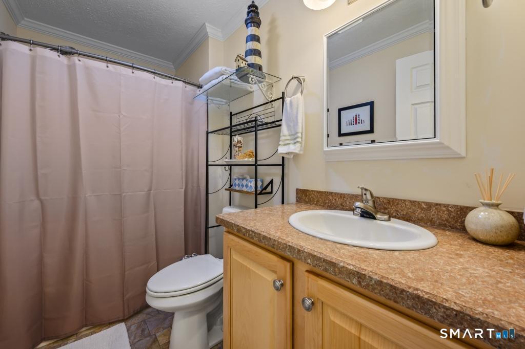 20 Oak Road Southington CT 06489