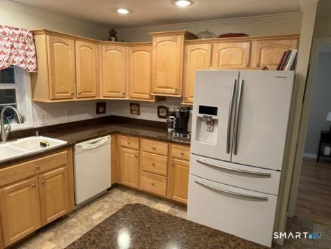 20 Oak Road Southington CT 06489
