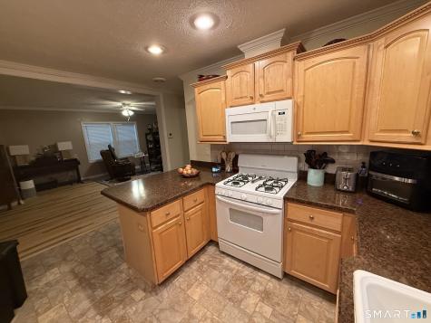 20 Oak Road Southington CT 06489