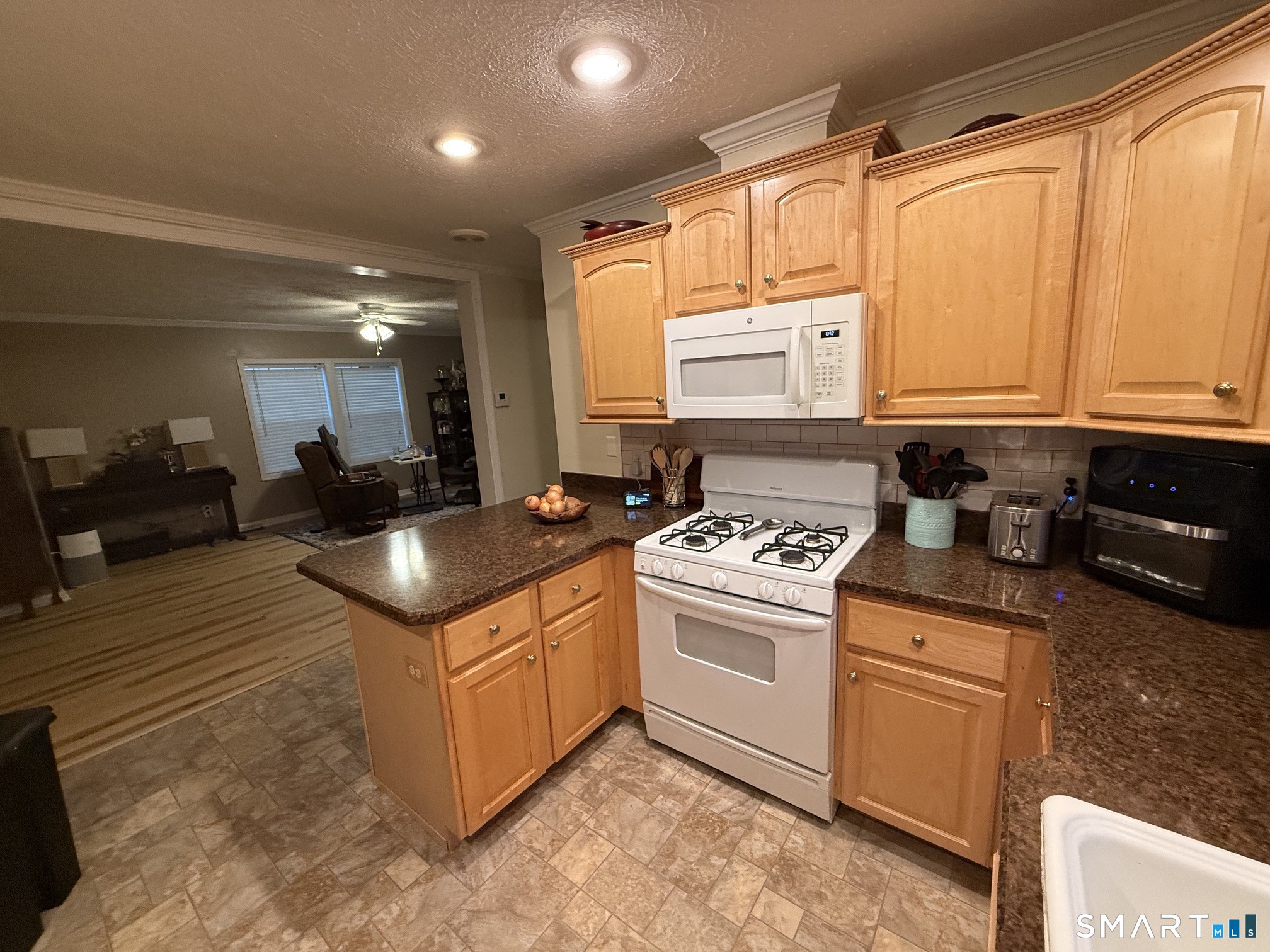 20 Oak Road Southington CT 06489