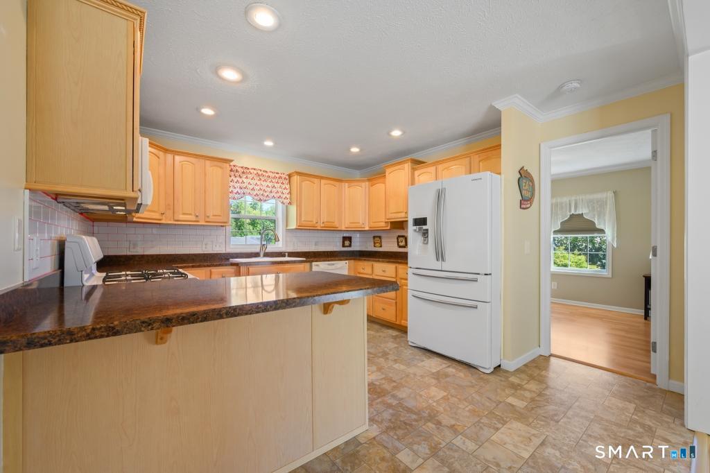 20 Oak Road Southington CT 06489