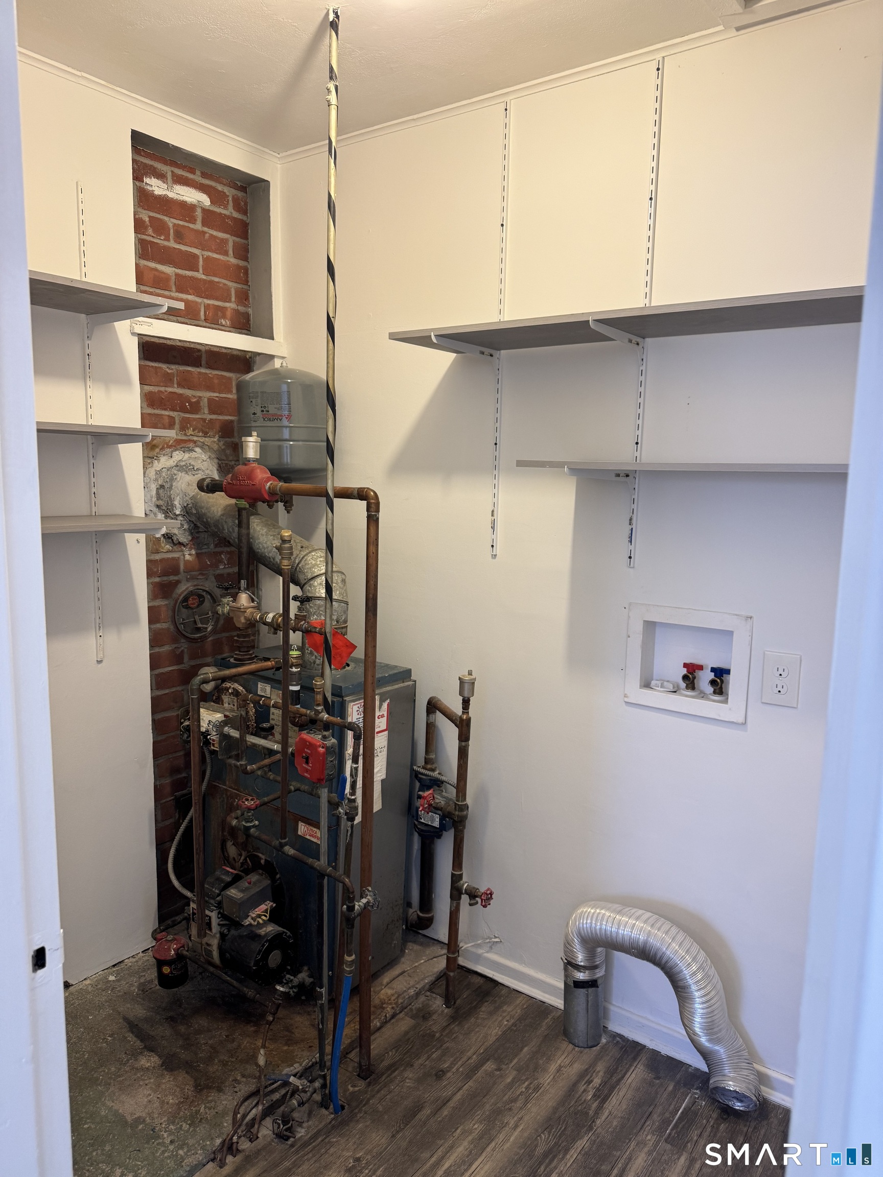 38 Greenhurst Lane East Hartford CT 06118