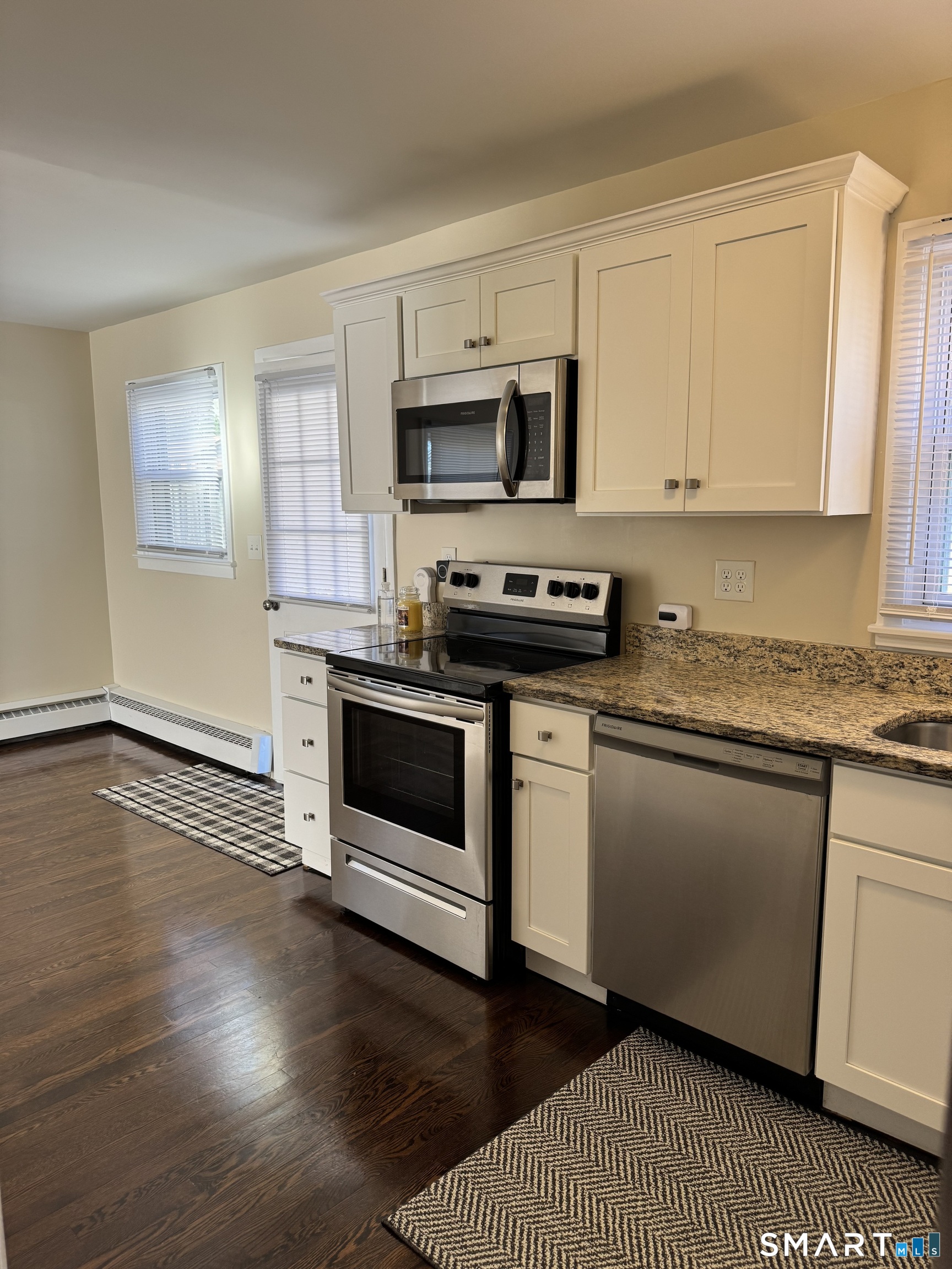 38 Greenhurst Lane East Hartford CT 06118