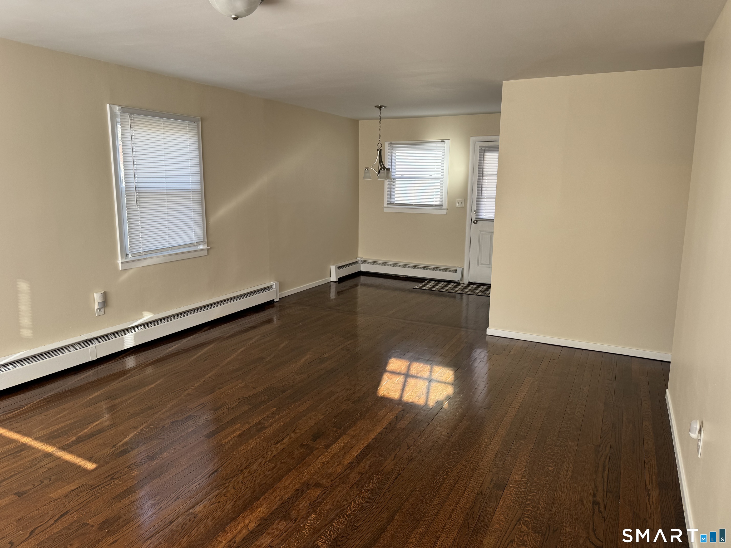 38 Greenhurst Lane East Hartford CT 06118