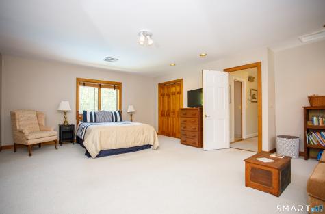 25 Stony Ridge Road Norwich CT 06360