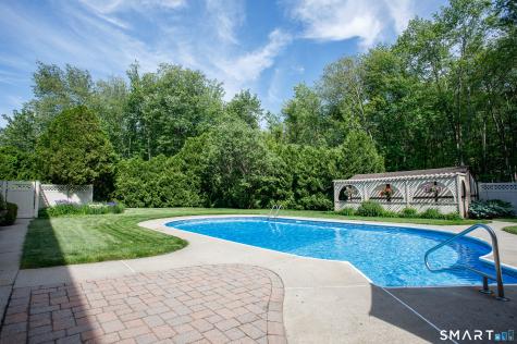 25 Stony Ridge Road Norwich CT 06360