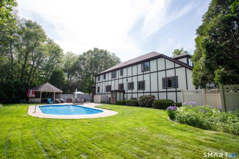 25 Stony Ridge Road Norwich CT 06360