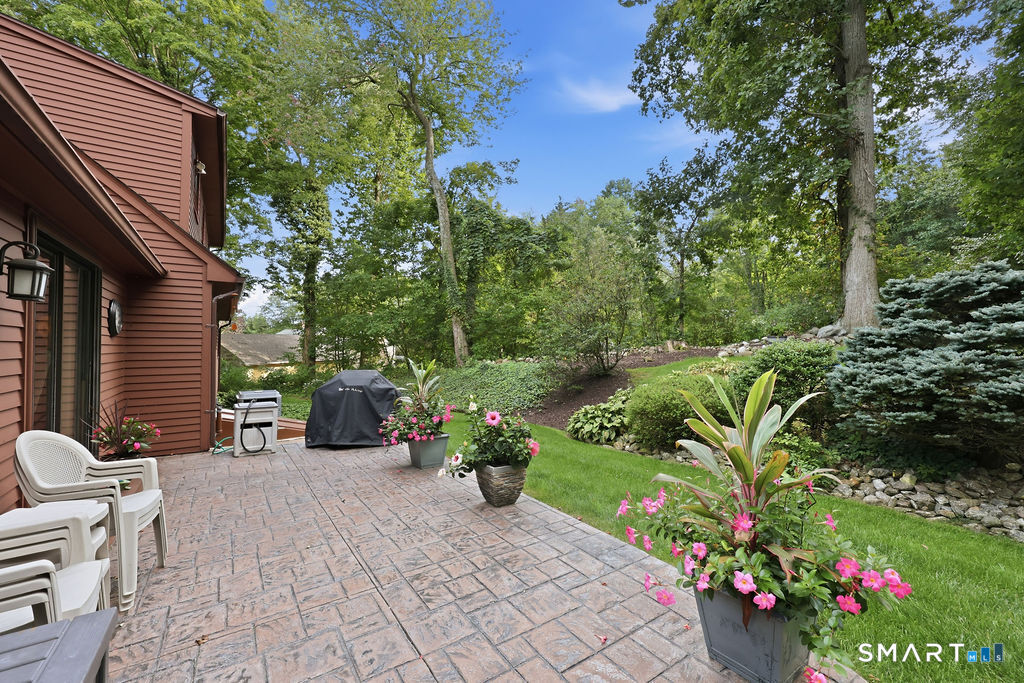 19 Roaring Brook Drive Southington CT 06489
