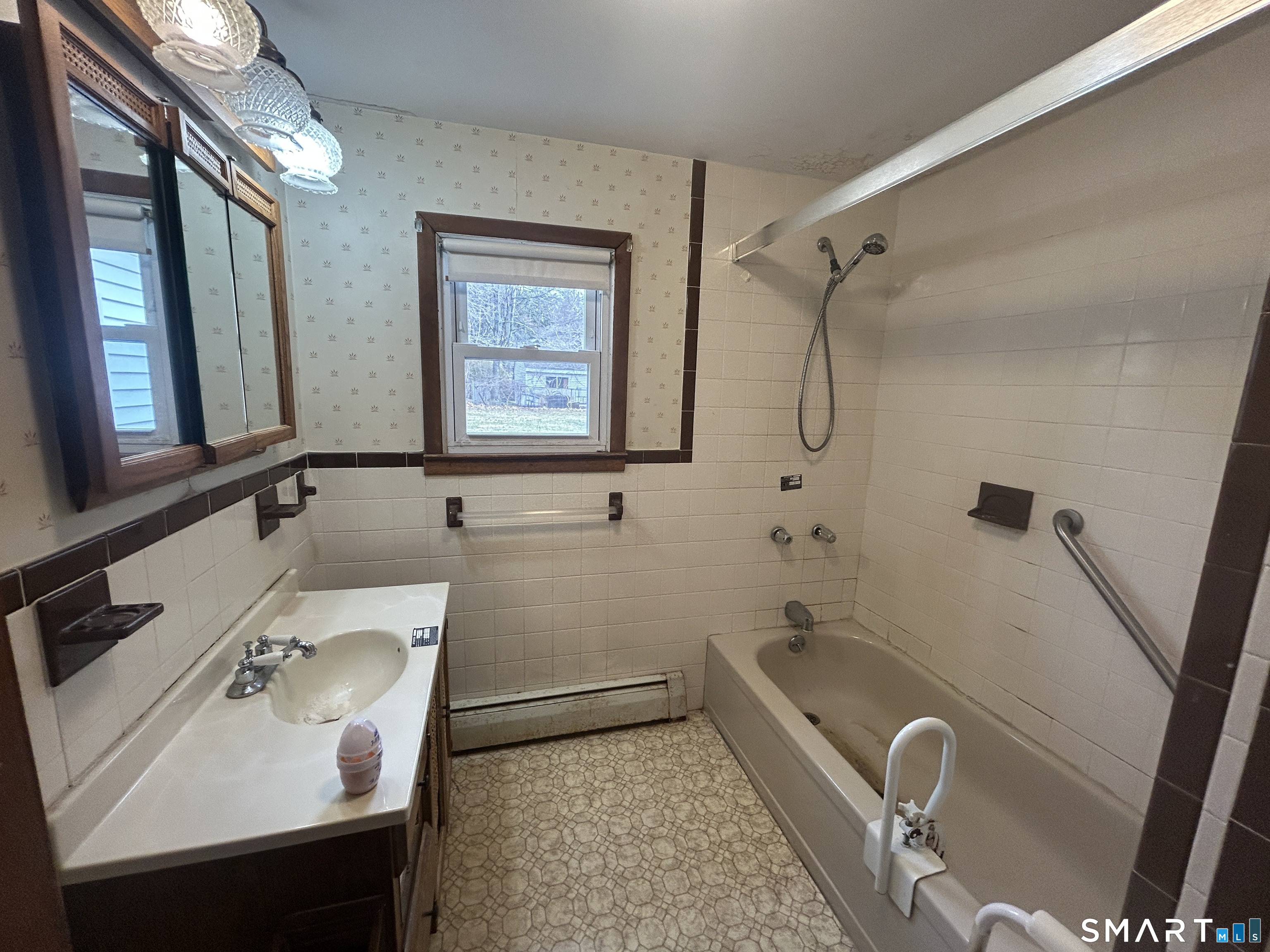13 Jubrey Lane Windsor Locks CT 06096
