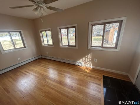 13 Jubrey Lane Windsor Locks CT 06096