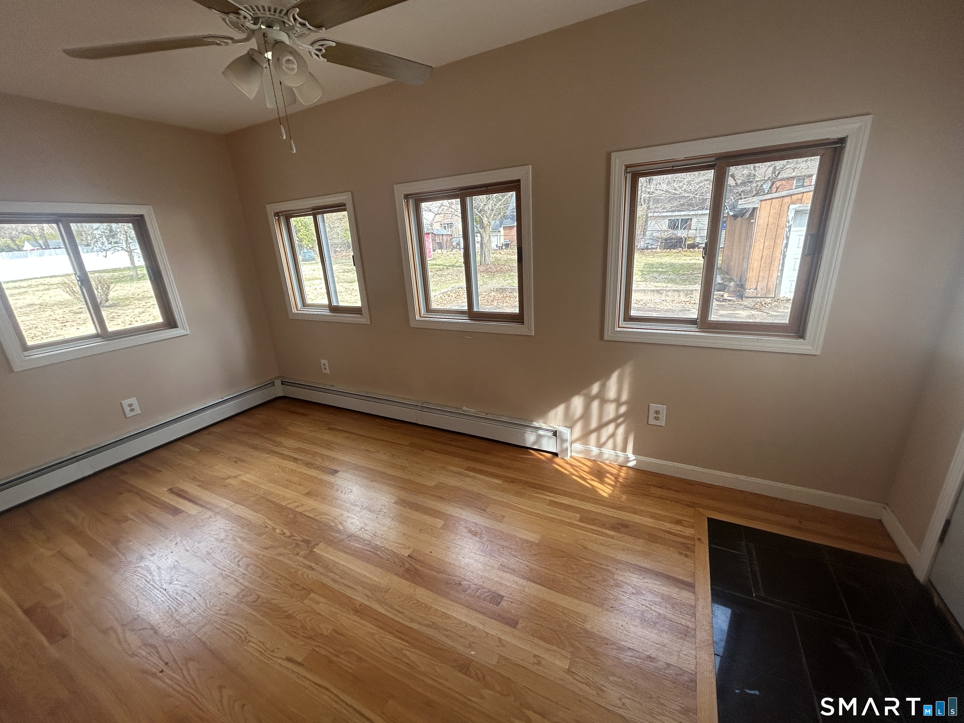 13 Jubrey Lane Windsor Locks CT 06096