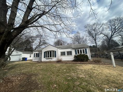 13 Jubrey Lane Windsor Locks CT 06096