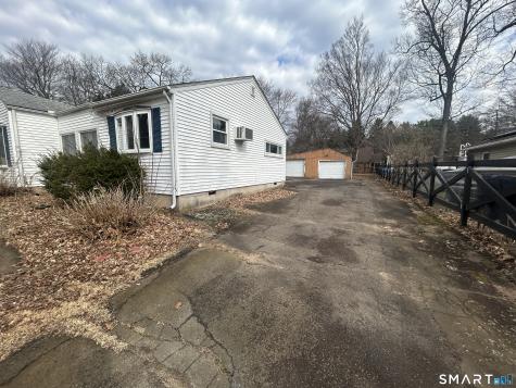 13 Jubrey Lane Windsor Locks CT 06096