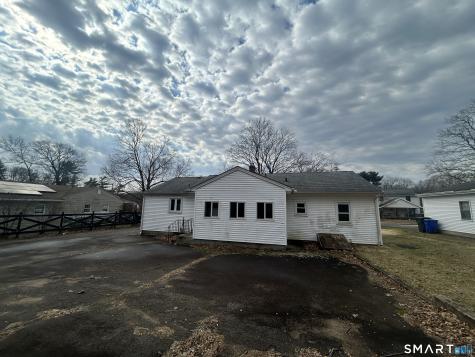13 Jubrey Lane Windsor Locks CT 06096