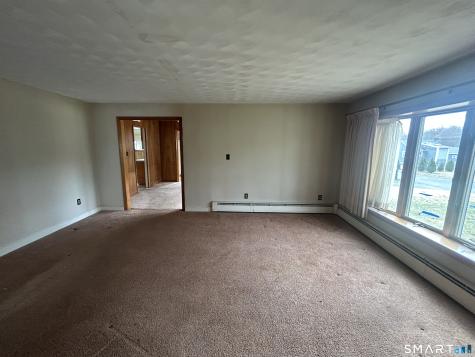 13 Jubrey Lane Windsor Locks CT 06096