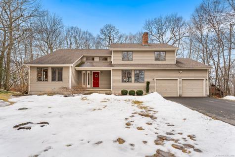 25 Laurel Crest Burlington CT 06013