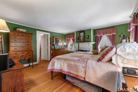17 Quaddick Road Thompson CT 06277