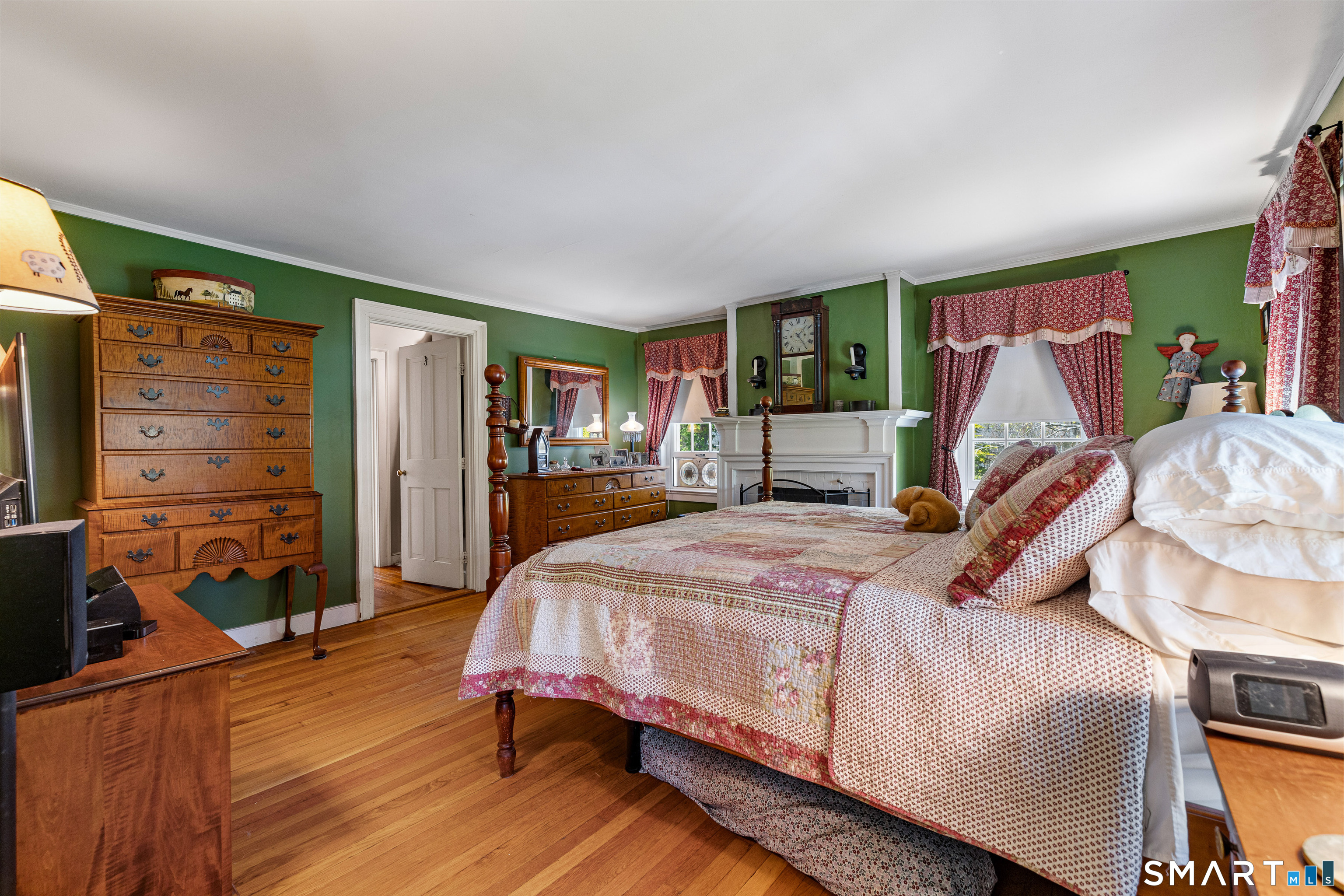 17 Quaddick Road Thompson CT 06277