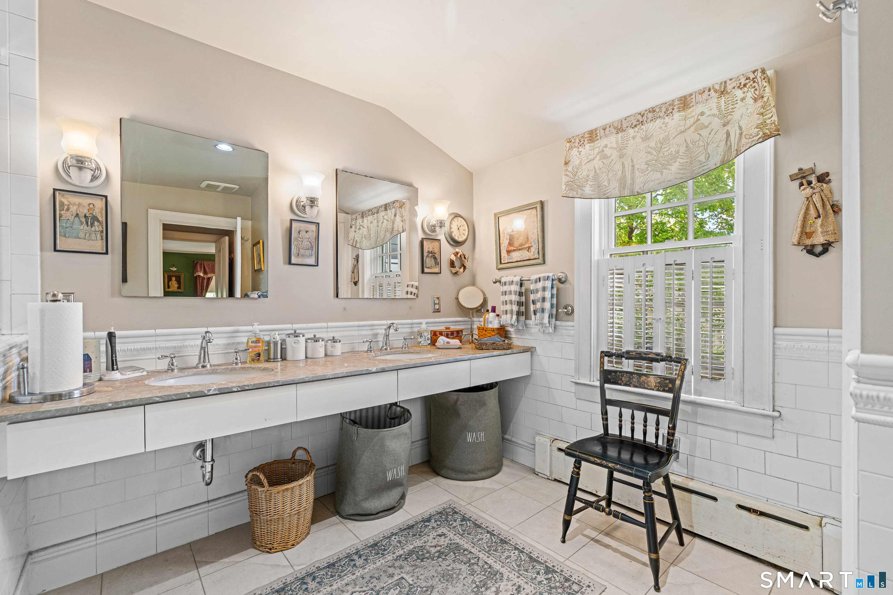 17 Quaddick Road Thompson CT 06277