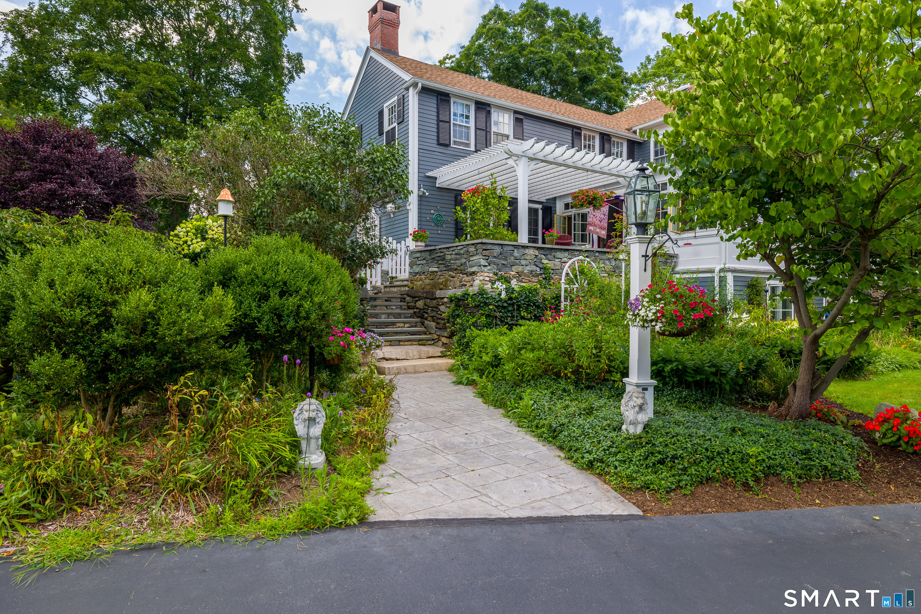 17 Quaddick Road Thompson CT 06277