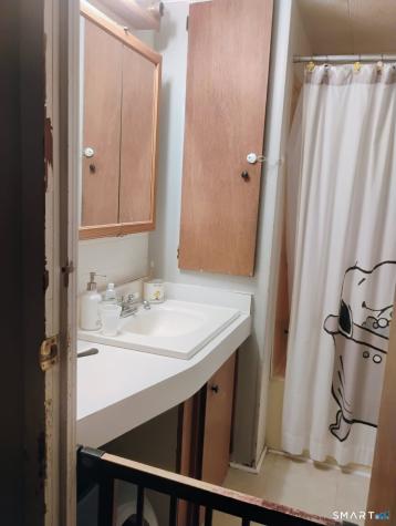 6 Cree Road East Hartford CT 06118