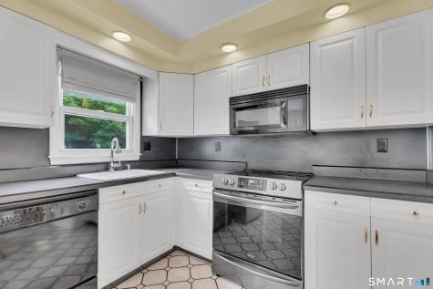 1144 Long Hill Road Guilford CT 06437